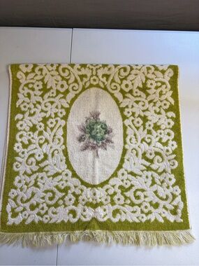 Vintage Royal Rose 1970s Green Mid Century Towel Hand Towel Retro Bathroom Decor